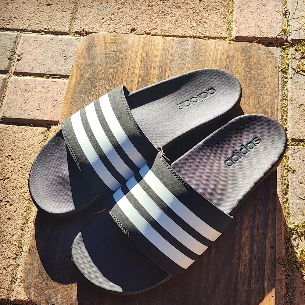 Adidas Adilette Comfort Black Slide Sandal with White Stripes Size 11